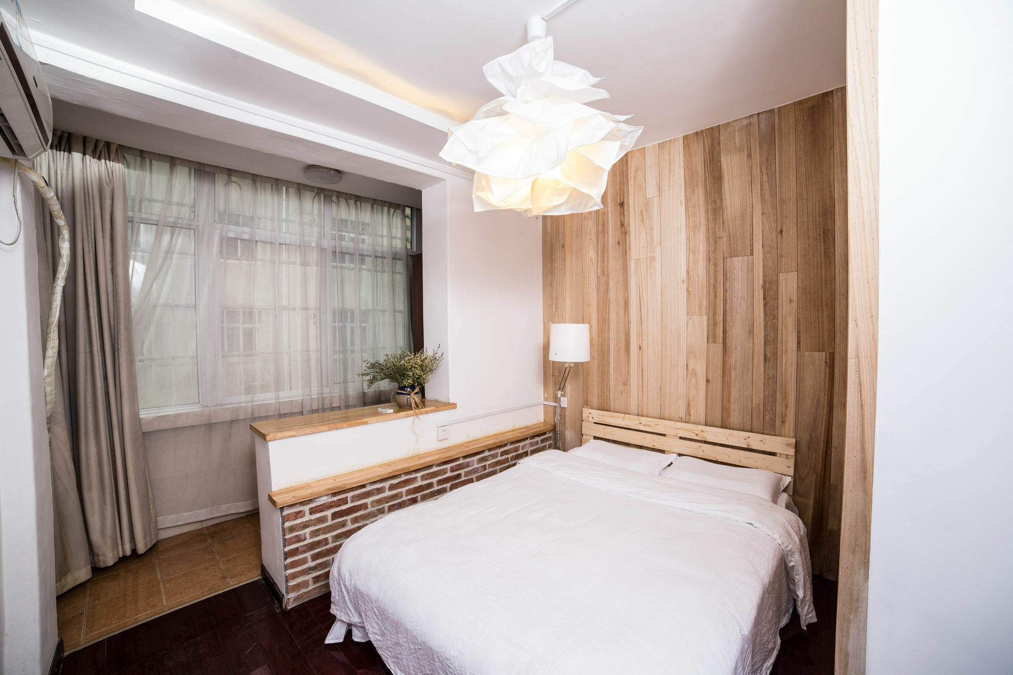 Xi'An Zhongshi Youth Hostel Buitenkant foto